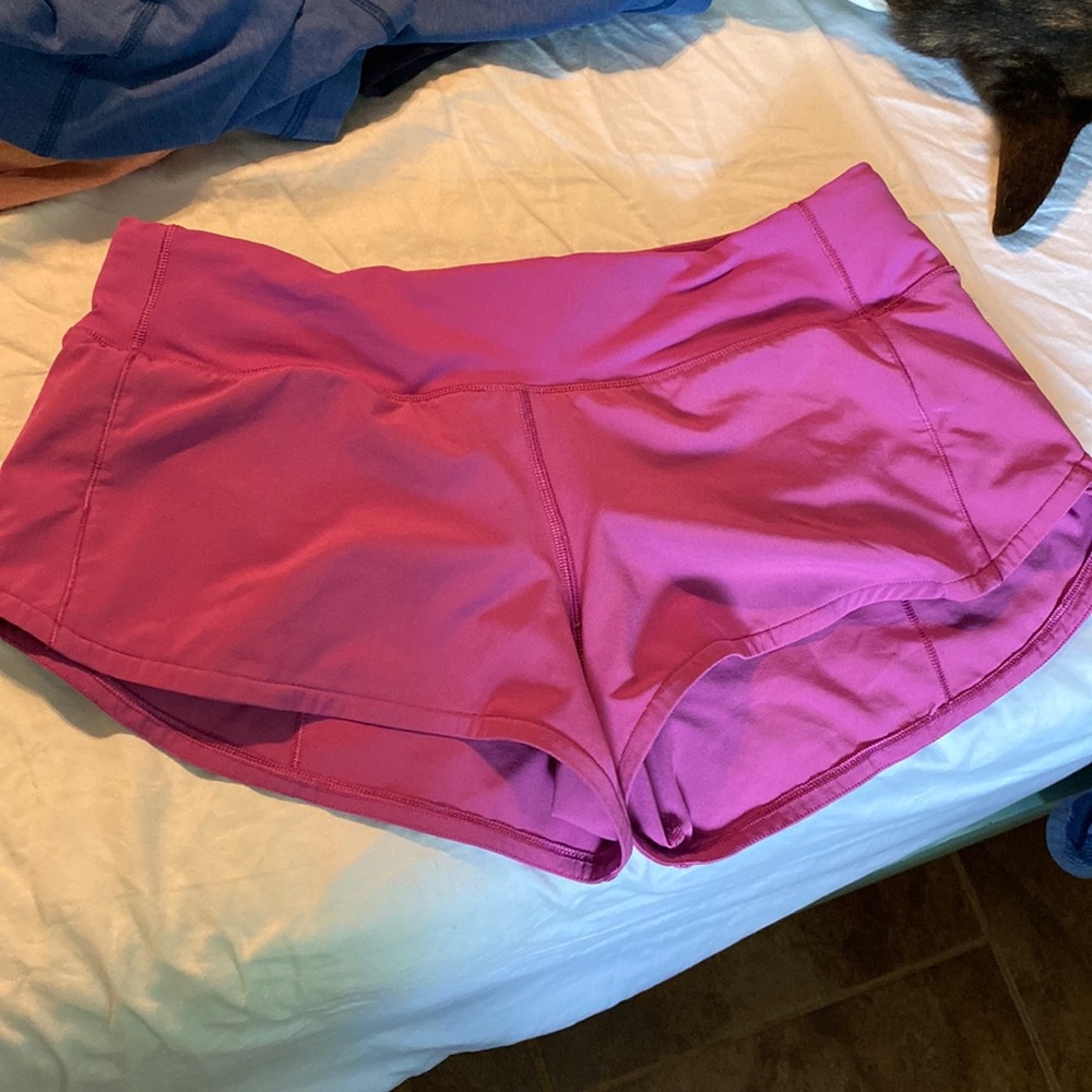 Lululemon Speed Up size 6
